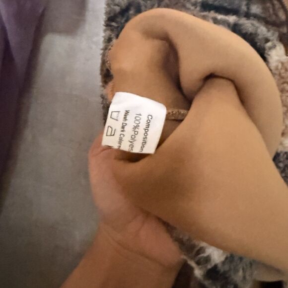 3/$25 zaful sweater Cropped Medium S brown black neutrals 21" bust A4 - Picture 6 of 10